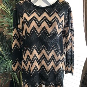 CHEVRON PATTERNED HIGH LOW TOP